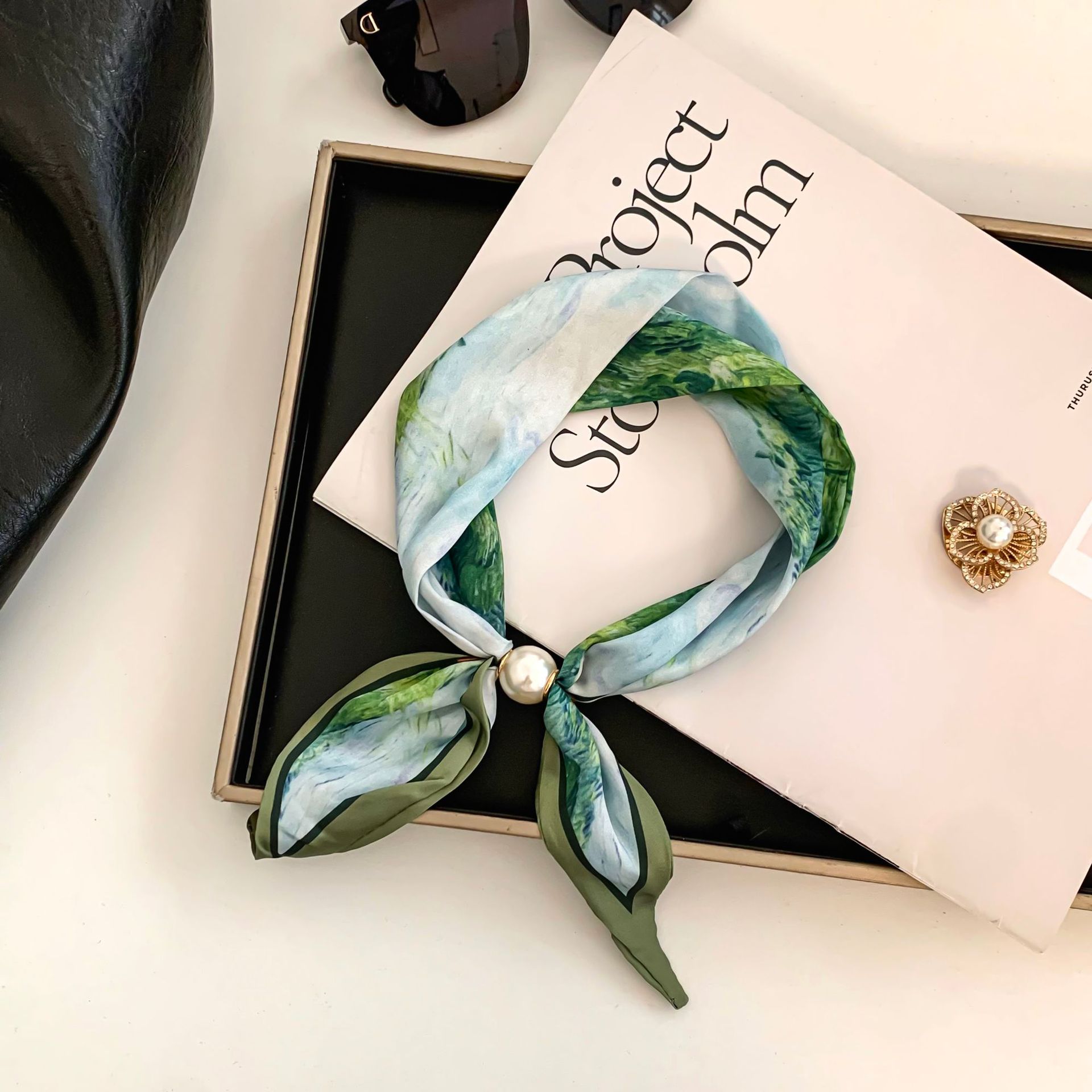 Ethnic Fashion Collection - Foulard en soie motif fleur de